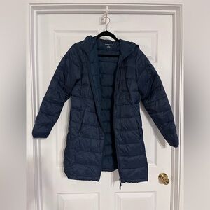 Amazon Essentials Navy Puffer Jacket, Size M